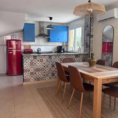 Playa De - 3 Min Walk To The Beach, Family-friendly, Near Gandia Apartment